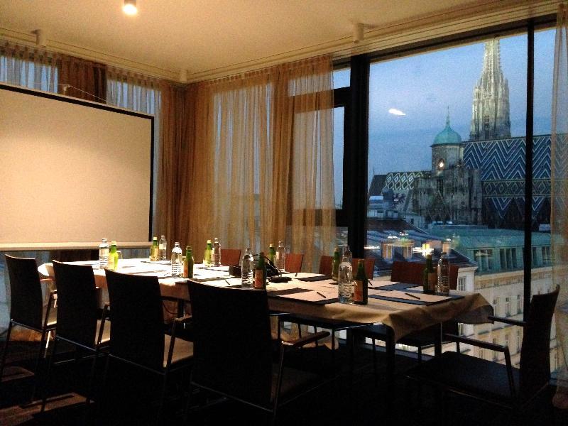 Hotel Lamee Wien Ngoại thất bức ảnh The boardroom at the University of Cambridge