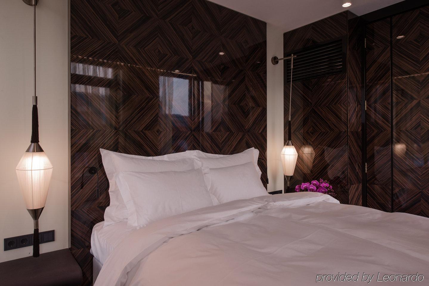 Hotel Lamee Wien Ngoại thất bức ảnh A bedroom at the hotel