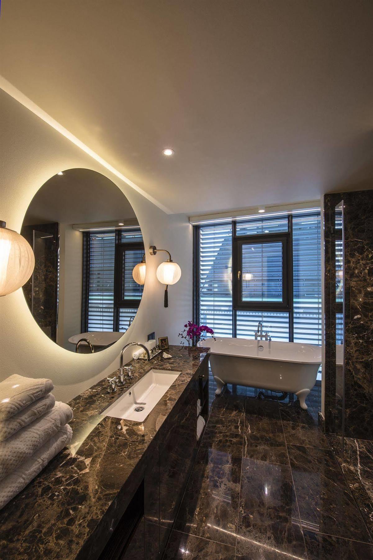 Hotel Lamee Wien Ngoại thất bức ảnh Bathroom