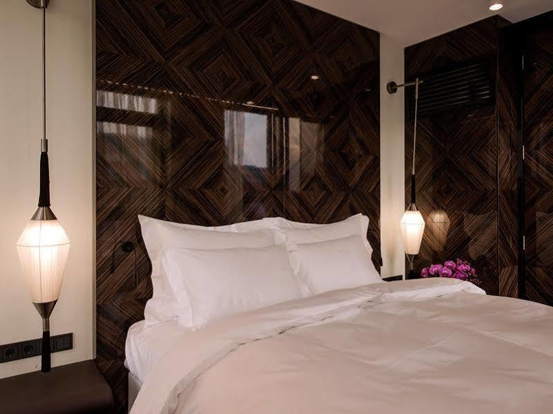 Hotel Lamee Wien Ngoại thất bức ảnh A bedroom at the Mandarin Oriental, Bangkok