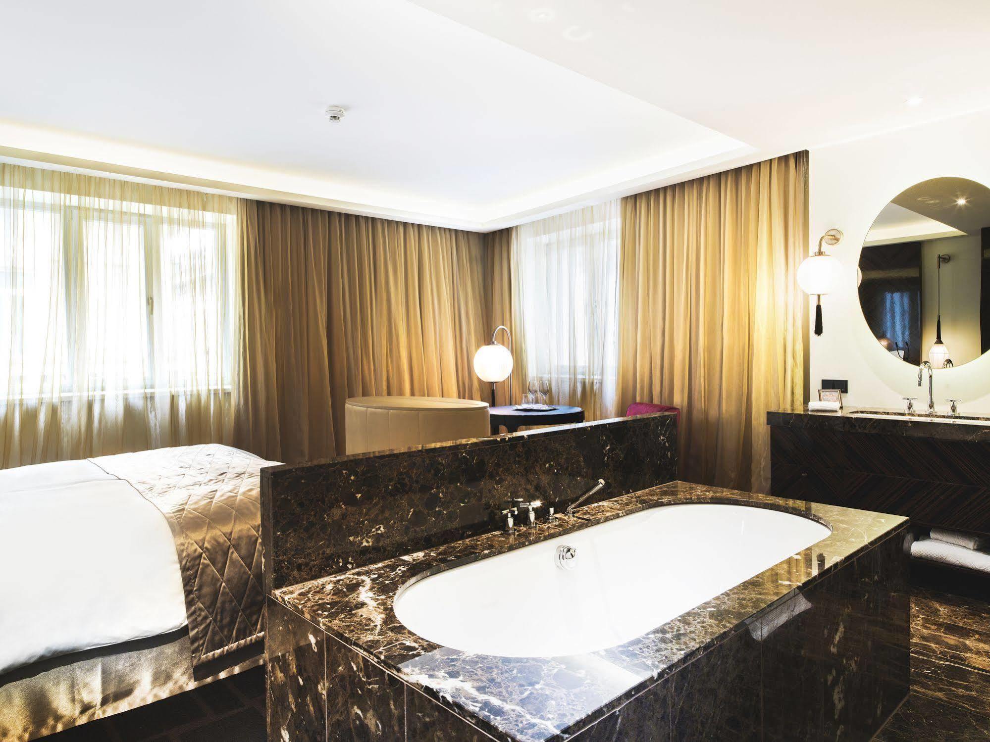 Hotel Lamee Wien Ngoại thất bức ảnh Bathroom